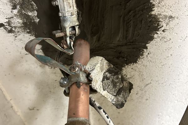 Emergency water main repair in Elgin IL - licensed plumbers on call