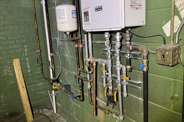 Tankless water heater services in Elgin IL
